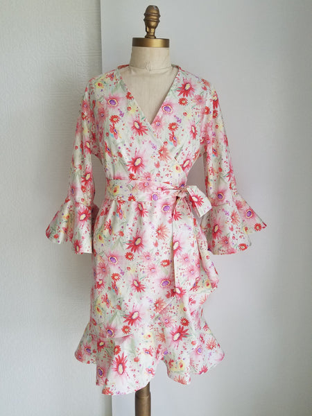 Cotton Wrap dress with sleeves and ruffle